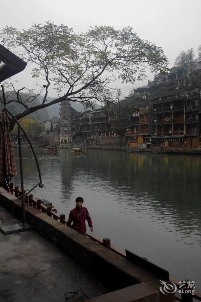 Fenghuang Waitin For You Inn Esterno foto